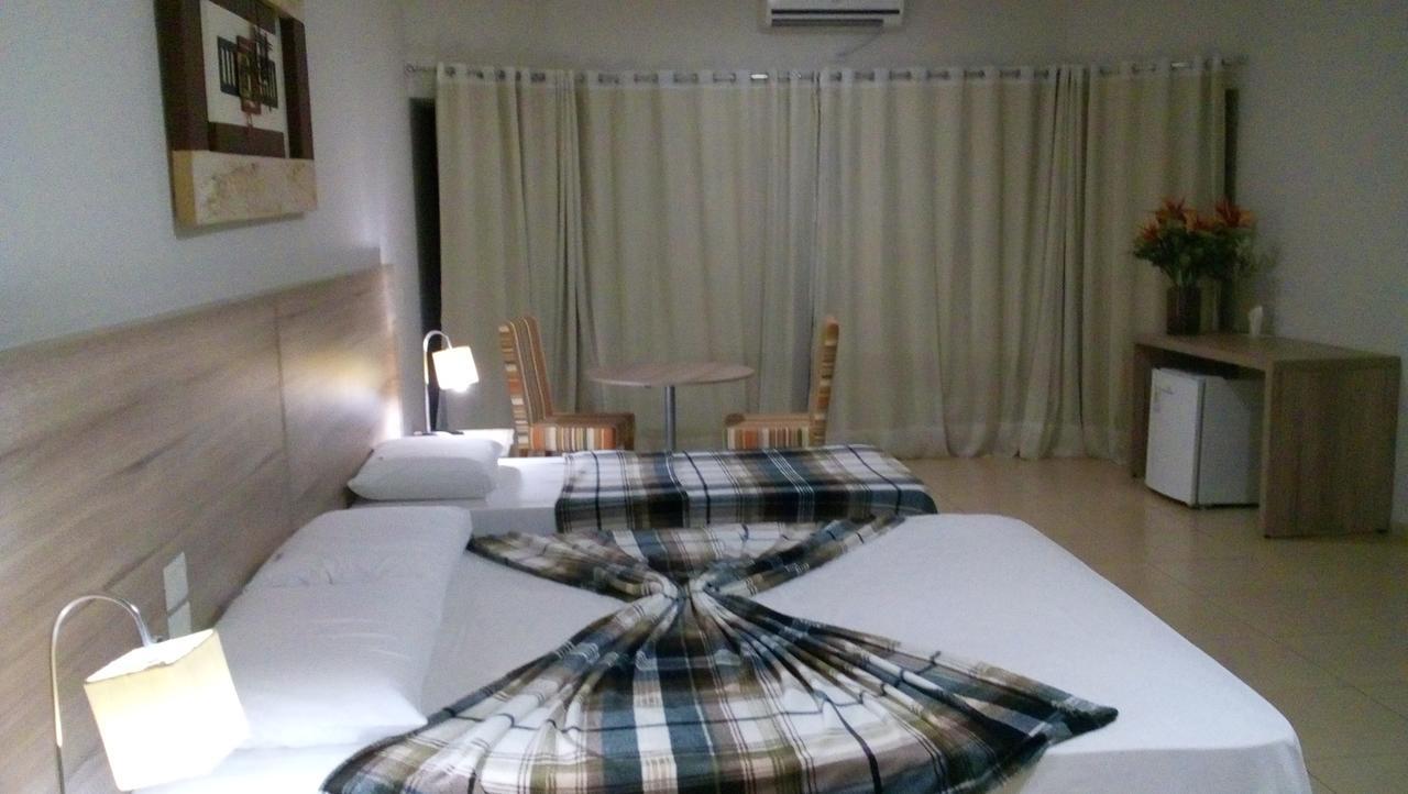 Hotel Renascer Morrinhos  Экстерьер фото
